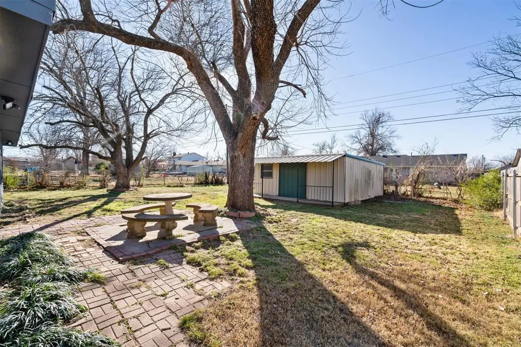 Photo 43 — 4408 N Chapman Avenue, Shawnee, OK 74804