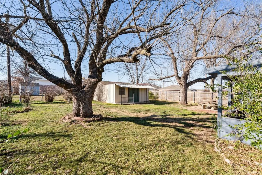 Photo 44 — 4408 N Chapman Avenue, Shawnee, OK 74804