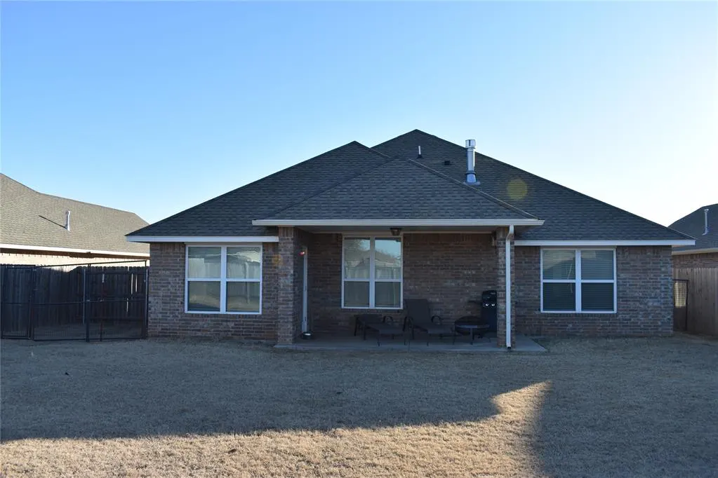 Photo 19 — 1021 Pacific Avenue, Newcastle, OK 73065