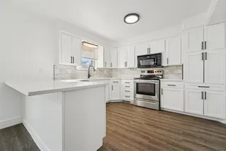 Sold home at 2904 N Windsor Boulevard