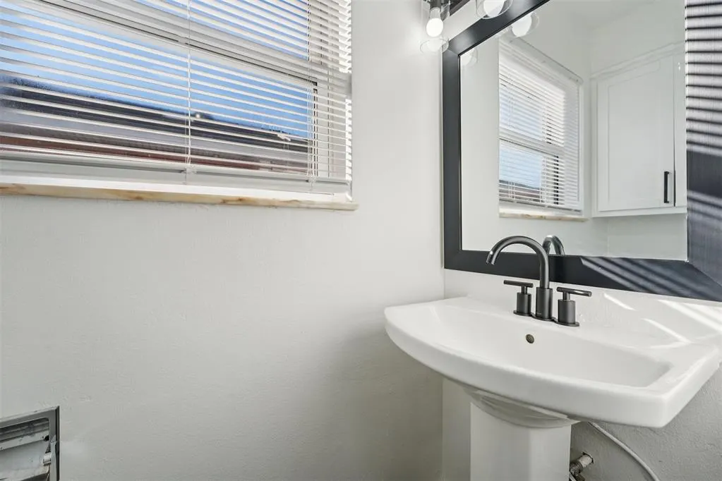 Photo 13 — 2904 N Windsor Boulevard, Oklahoma City, OK 73127