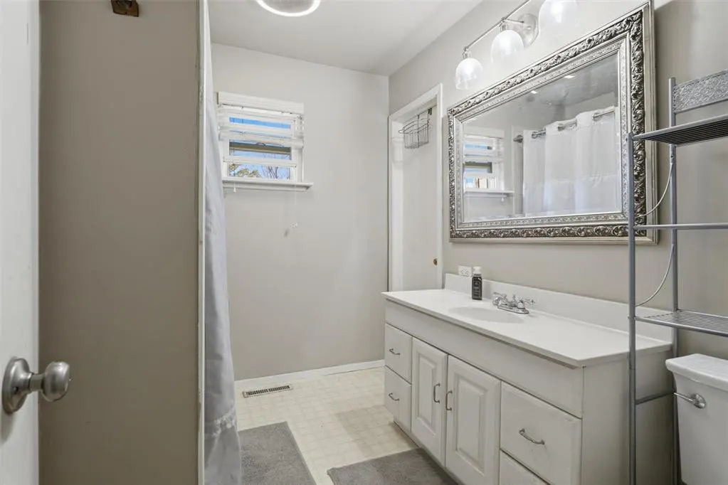 Photo 8 — 6300 NW 21st Drive, Bethany, OK 73008
