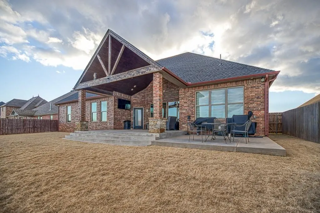 Photo 27 — 1905 Massey Avenue, Kingfisher, OK 73750
