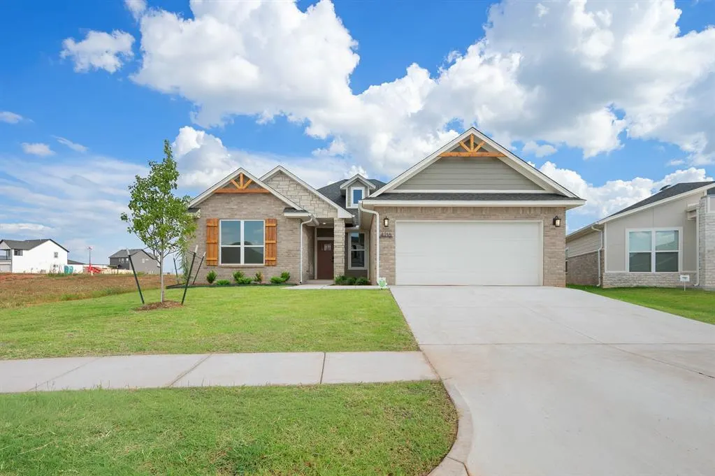 Photo 2 — 4216 NW 180th Street, Edmond, OK 73012
