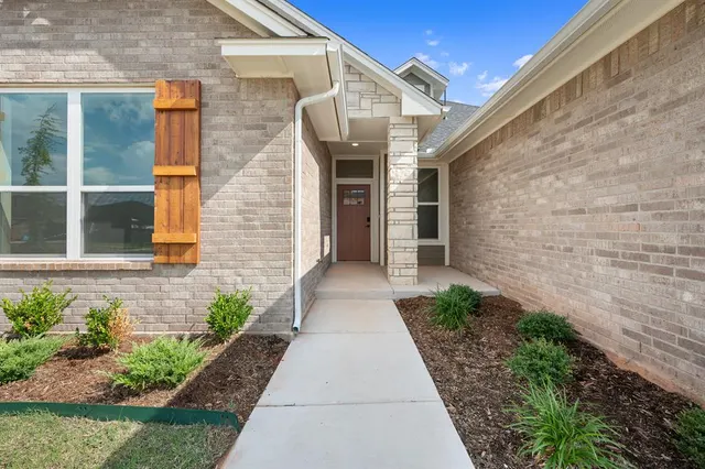 Photo 5 — 4216 NW 180th Street, Edmond, OK 73012