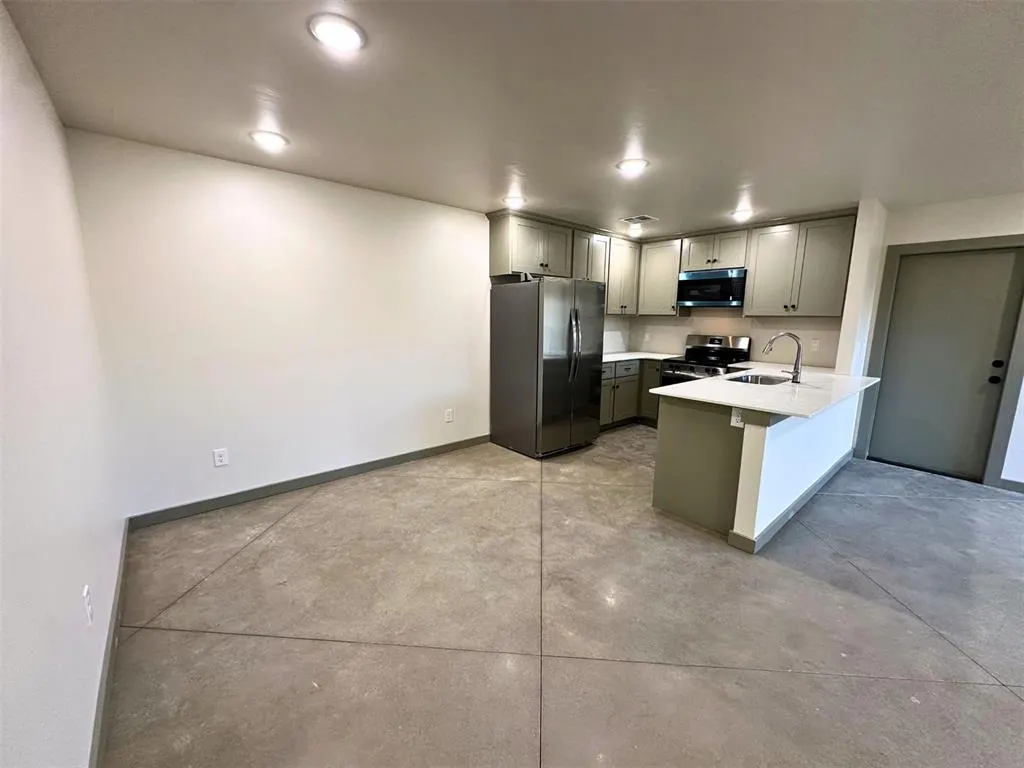 Photo 14 — 1402 S Jensen Avenue, El Reno, OK 73036