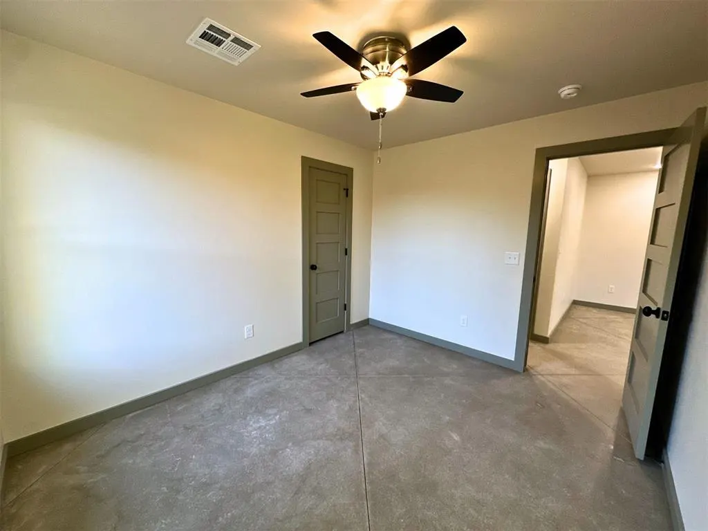 Photo 18 — 1402 S Jensen Avenue, El Reno, OK 73036