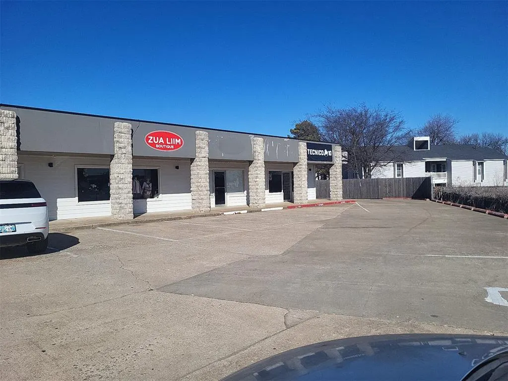 Front exterior — 715 W Main Street C&D, Jenks, OK 74037