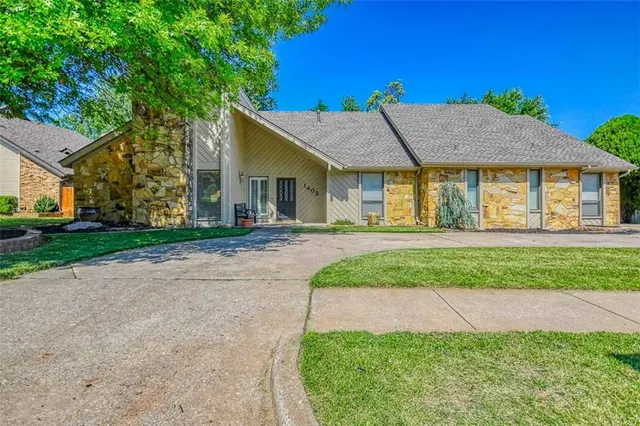 Front exterior — 1402 Broad Acres Drive, Norman, OK 73072