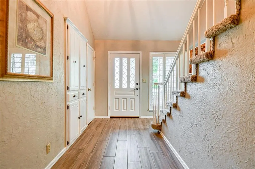 Photo 4 — 1402 Broad Acres Drive, Norman, OK 73072
