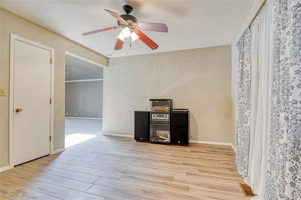 Photo 11 — 1402 Broad Acres Drive, Norman, OK 73072