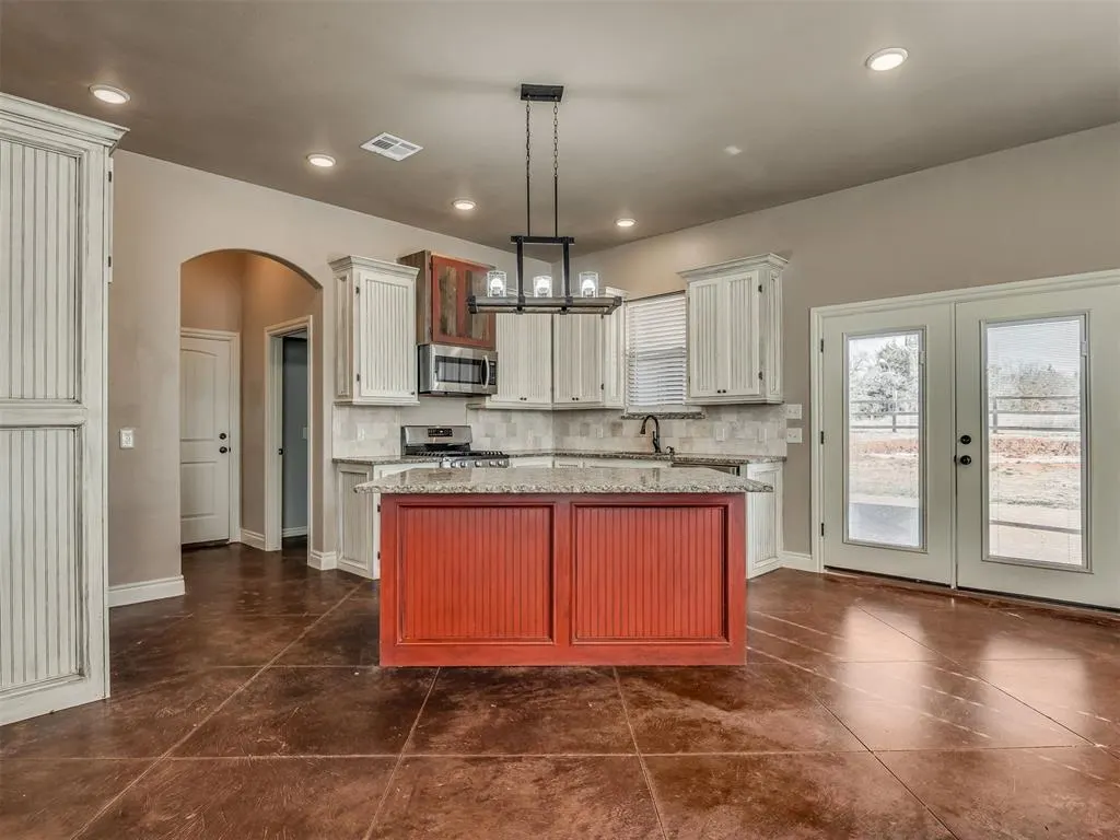 Photo 7 — 5750 Henney Place, Choctaw, OK 73020