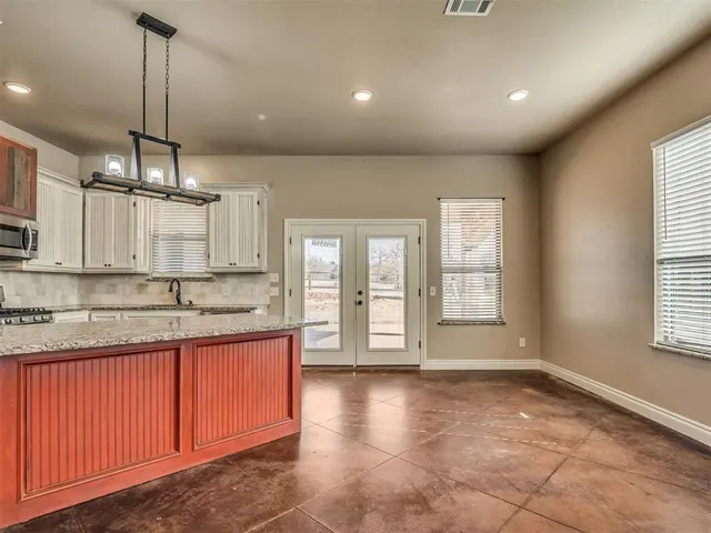 Photo 8 — 5750 Henney Place, Choctaw, OK 73020