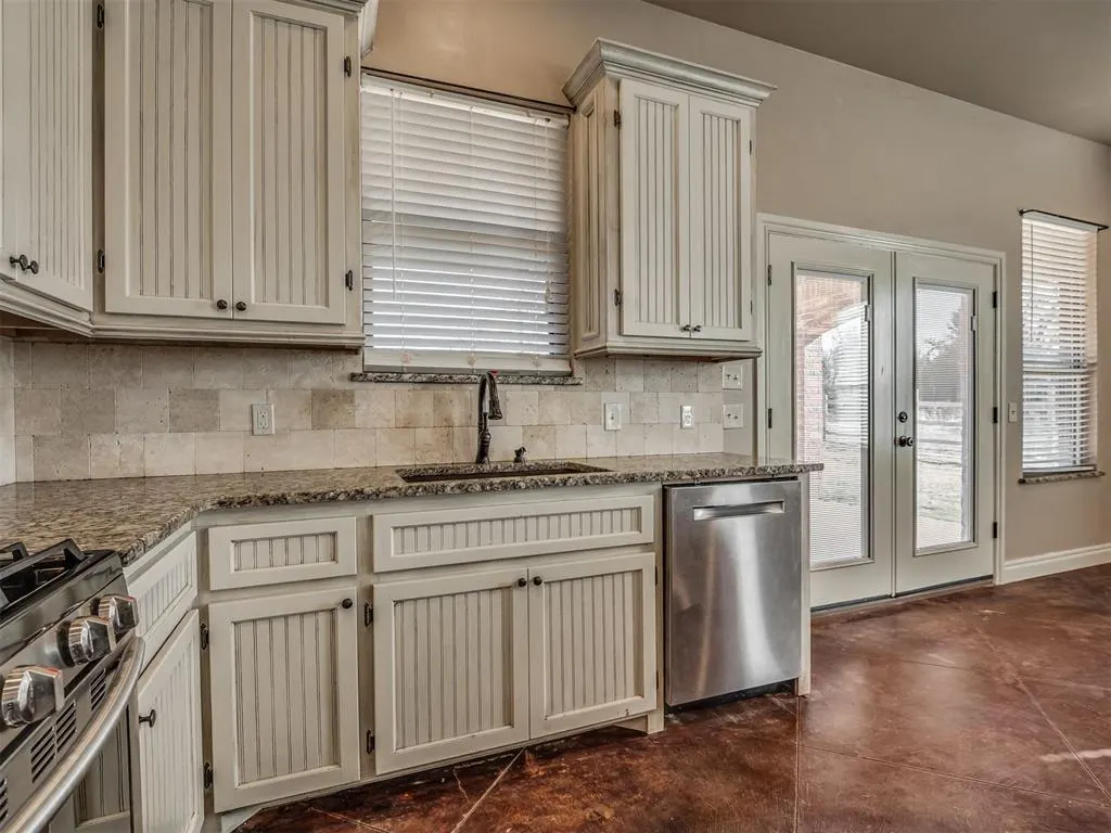 Photo 15 — 5750 Henney Place, Choctaw, OK 73020