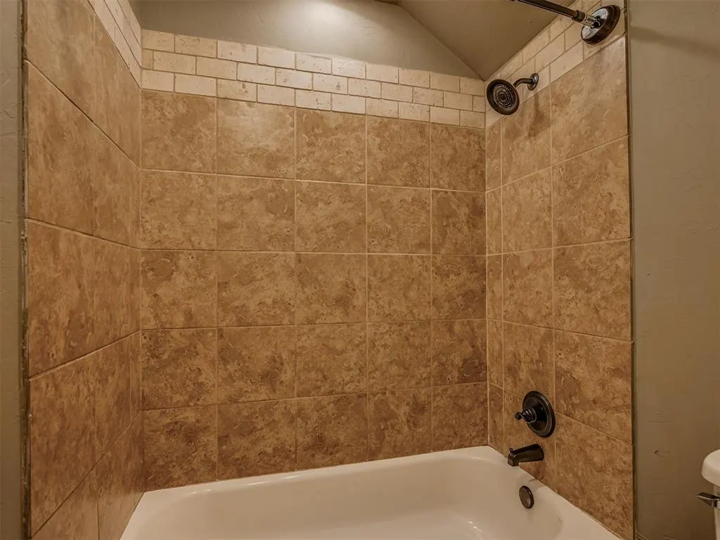 Photo 34 — 5750 Henney Place, Choctaw, OK 73020