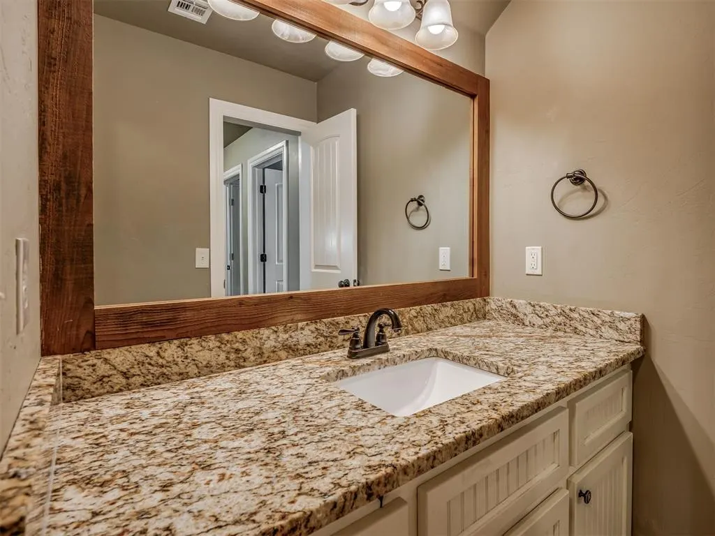 Photo 35 — 5750 Henney Place, Choctaw, OK 73020