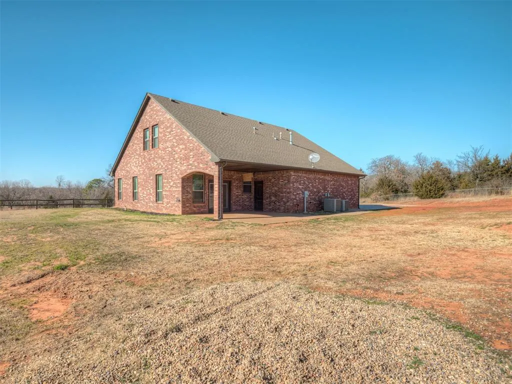 Photo 42 — 5750 Henney Place, Choctaw, OK 73020
