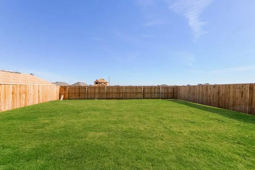 Photo 15 — 1909 Crimson Lake Boulevard, El Reno, OK 73036