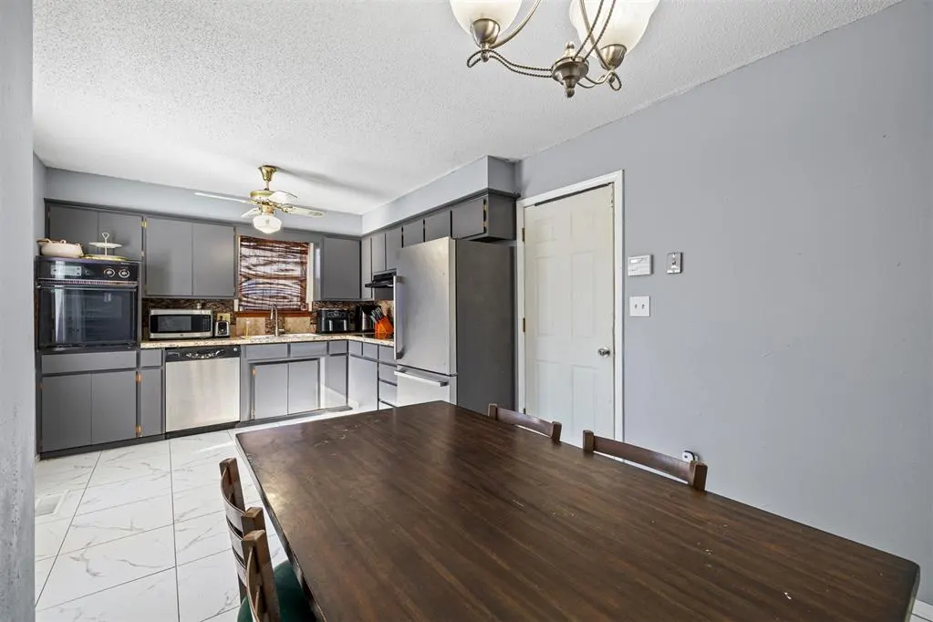 Photo 8 — 1424 NW 104th Terrace, Oklahoma City, OK 73114