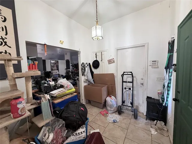 Photo 2 — 8013 Wilshire Ridge Drive, Oklahoma City, OK 73132