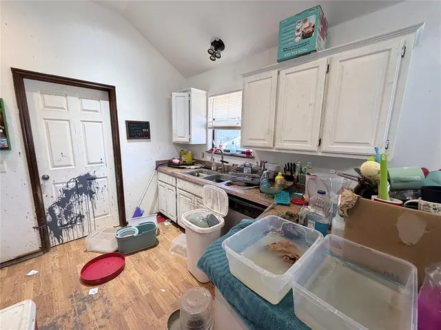 Photo 8 — 8013 Wilshire Ridge Drive, Oklahoma City, OK 73132