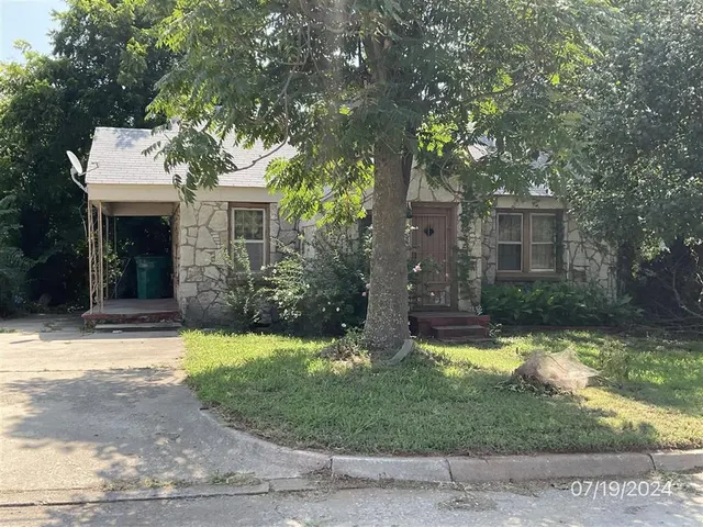 Front exterior — 1504 N Magnolia Street, Oklahoma City, OK 73117