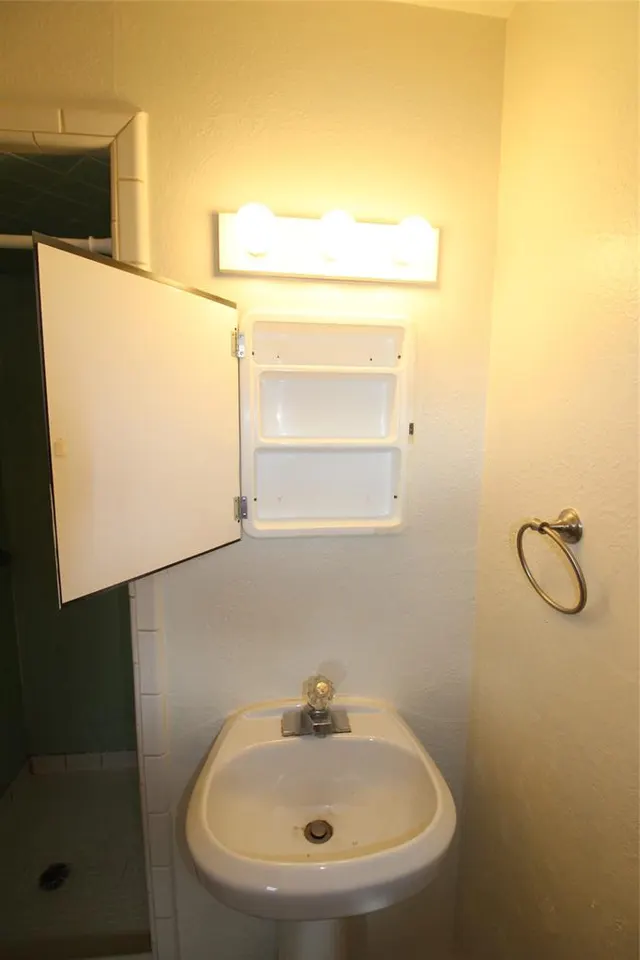 Photo 7 — 2000 Alameda Street, Norman, OK 73071