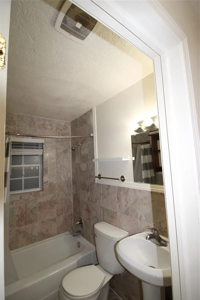 Photo 20 — 2000 Alameda Street, Norman, OK 73071