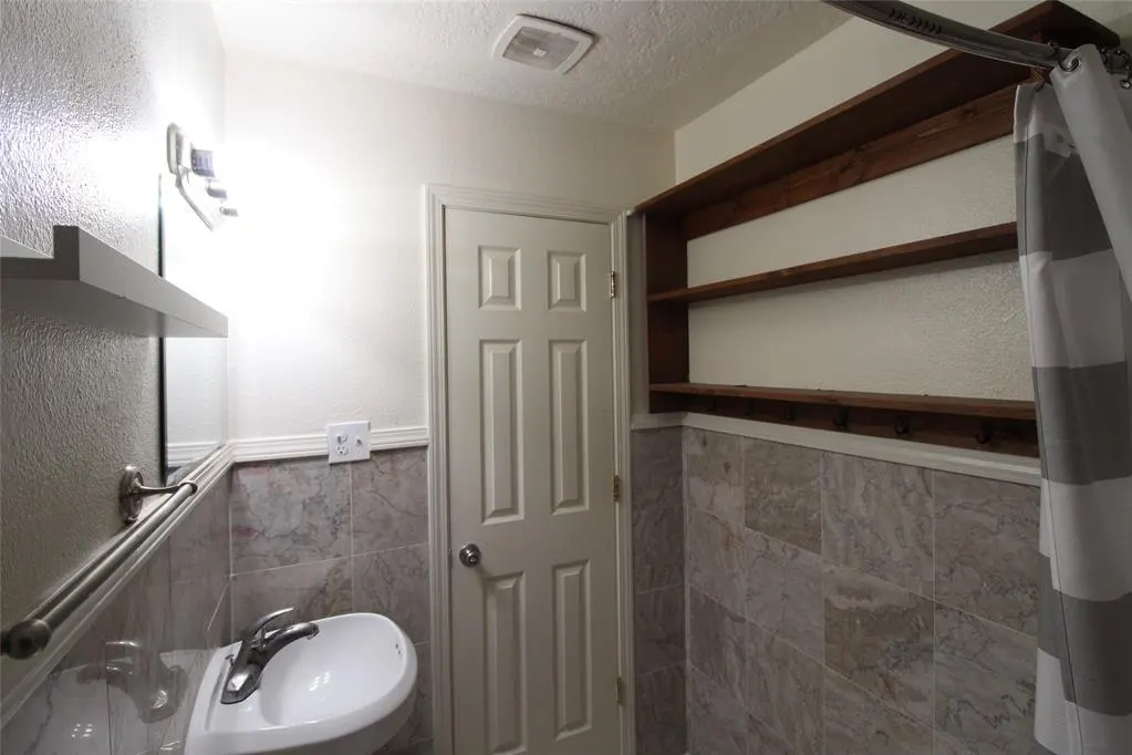 Photo 23 — 2000 Alameda Street, Norman, OK 73071