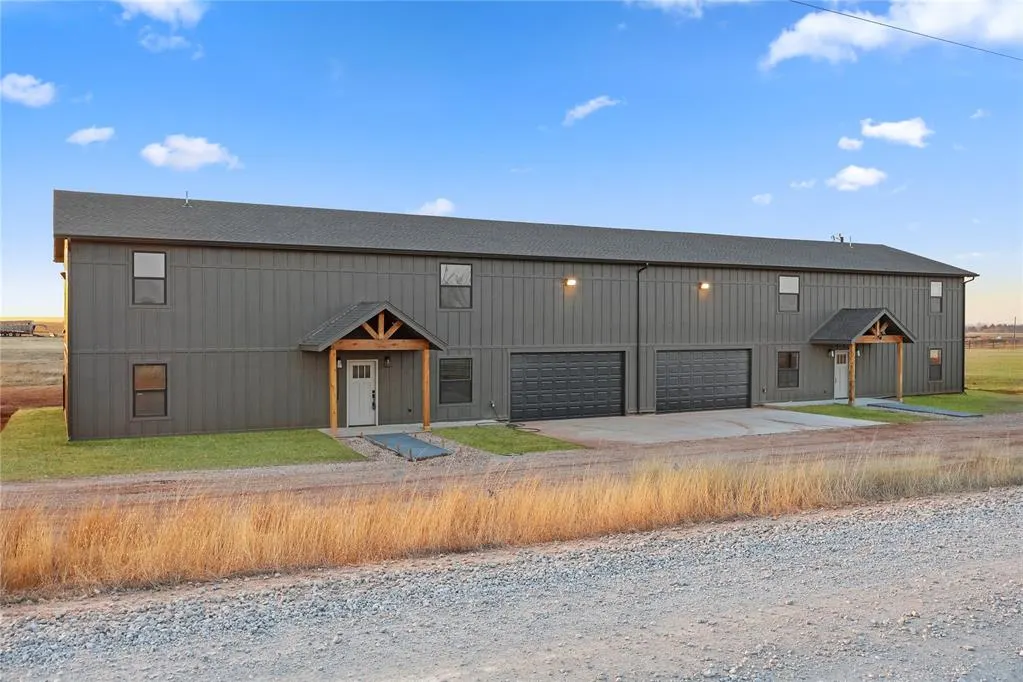 Photo 3 — 26216 N 2960 Road, Cashion, OK 73016