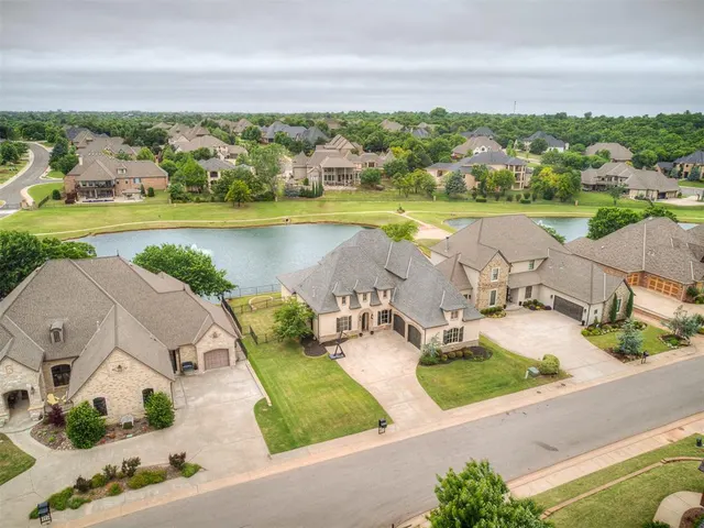 Photo 8 — 4517 Roundup Road, Edmond, OK 73034