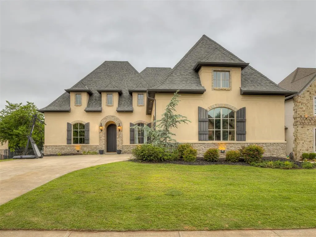 Photo 5 — 4517 Roundup Road, Edmond, OK 73034