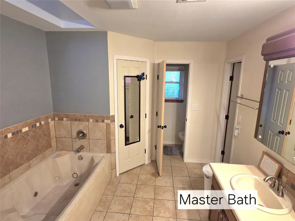 Photo 20 — 605 Hayes Street, Altus, OK 73521