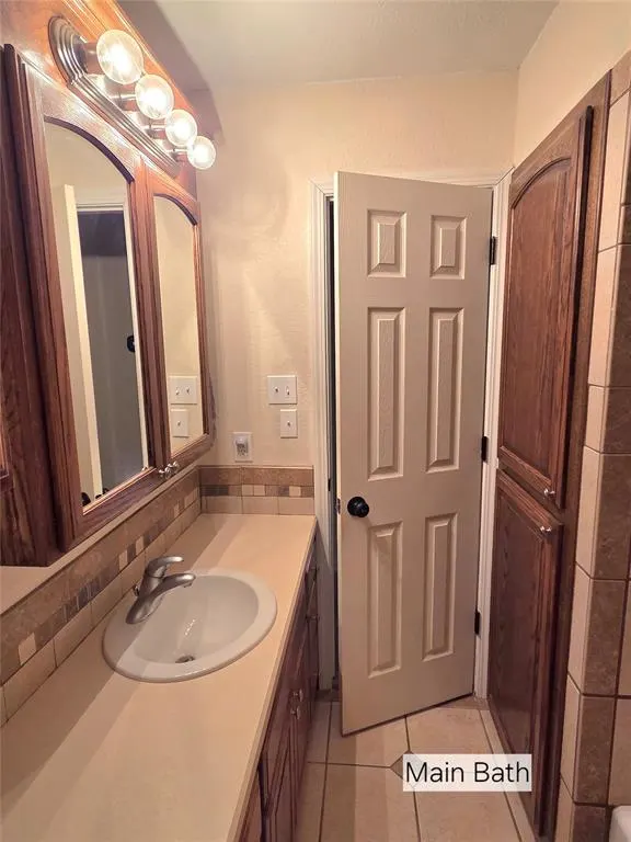 Photo 26 — 605 Hayes Street, Altus, OK 73521