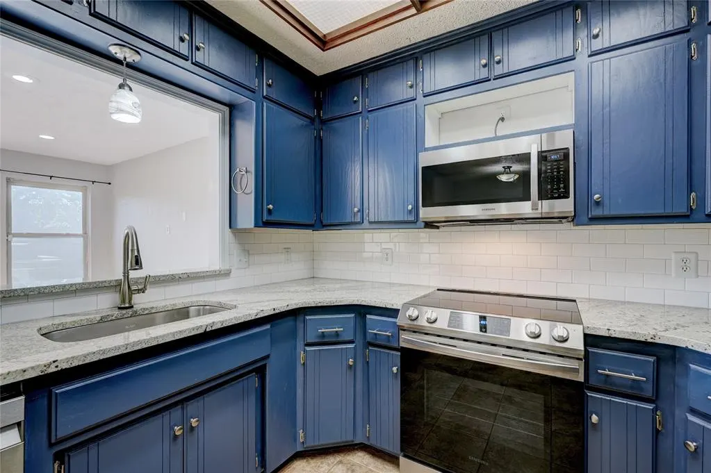 Photo 12 — 13224 Marsh Lane, Oklahoma City, OK 73170