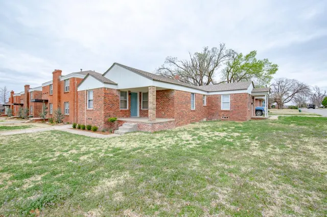 Photo 4 — 4602 N Classen Boulevard, Oklahoma City, OK 73118