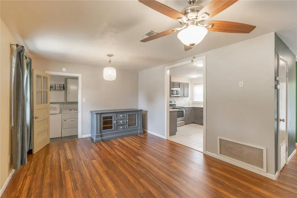 Photo 3 — 718 Highland Parkway, Norman, OK 73069