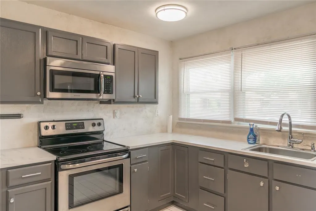Photo 6 — 718 Highland Parkway, Norman, OK 73069