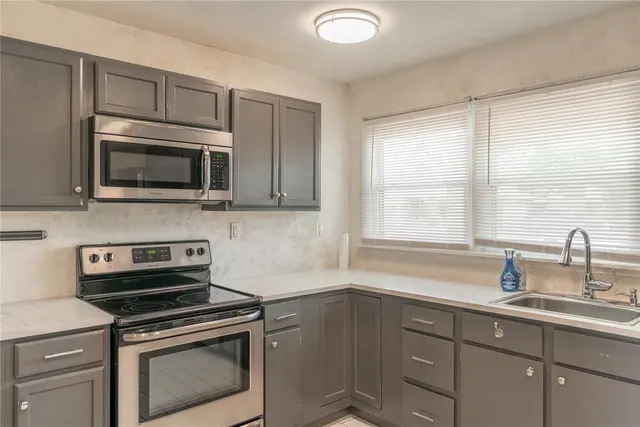 Photo 6 — 718 Highland Parkway, Norman, OK 73069
