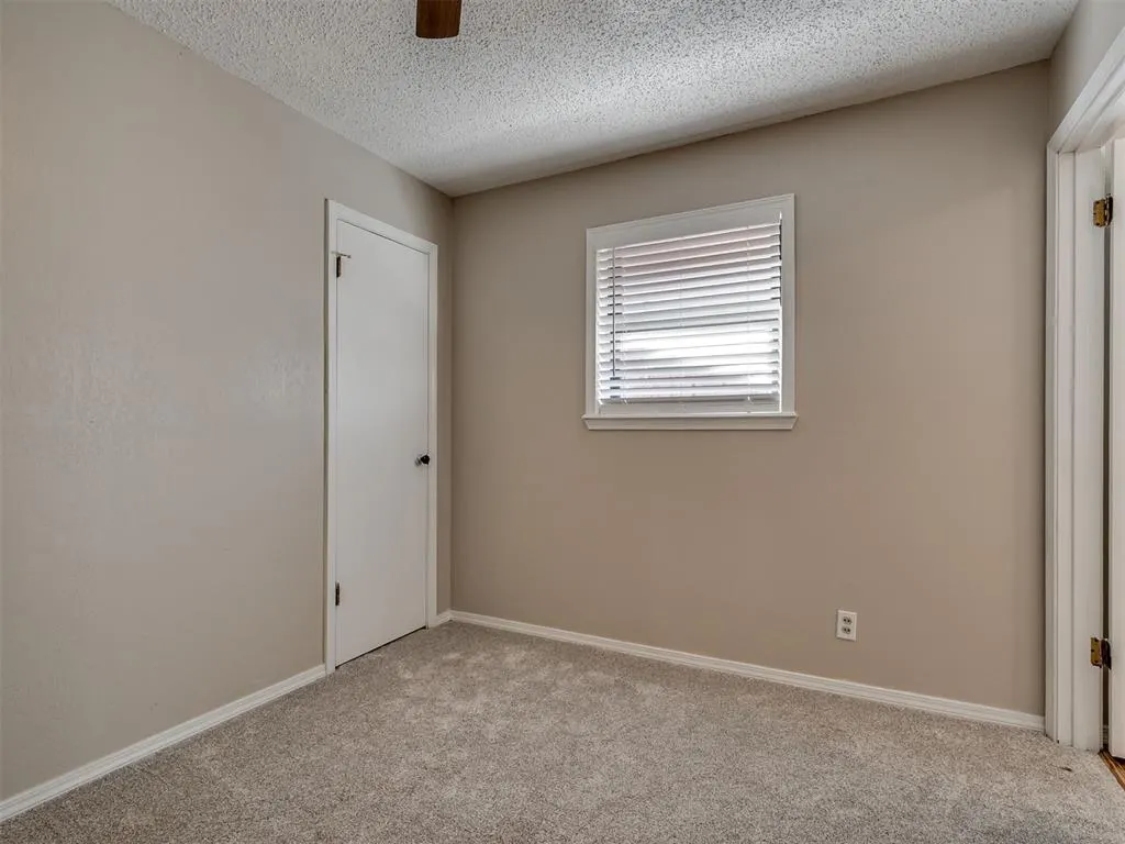 Photo 30 — 209 S Irving Drive, Moore, OK 73160