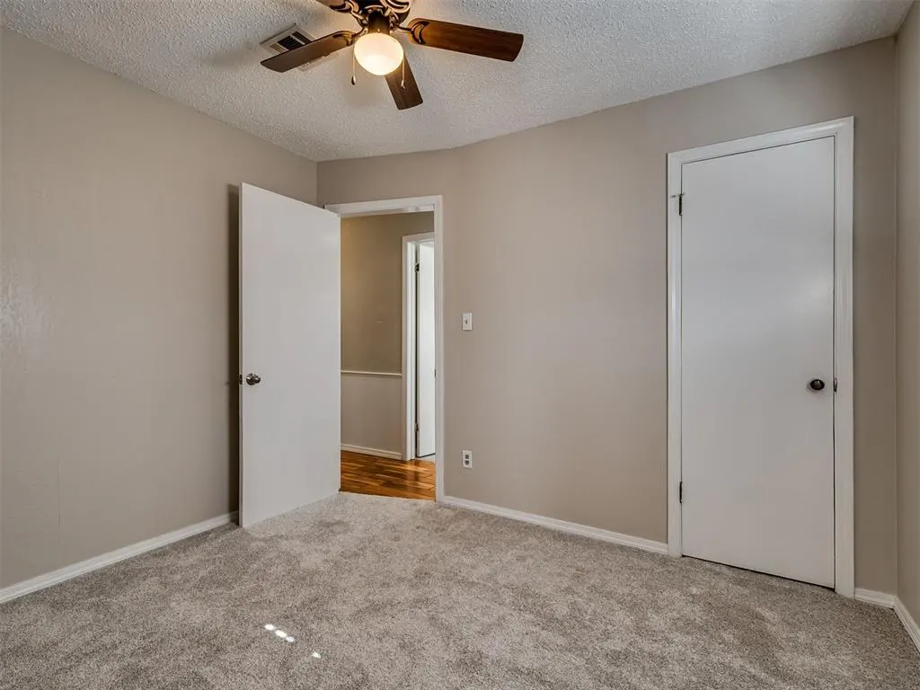Photo 31 — 209 S Irving Drive, Moore, OK 73160