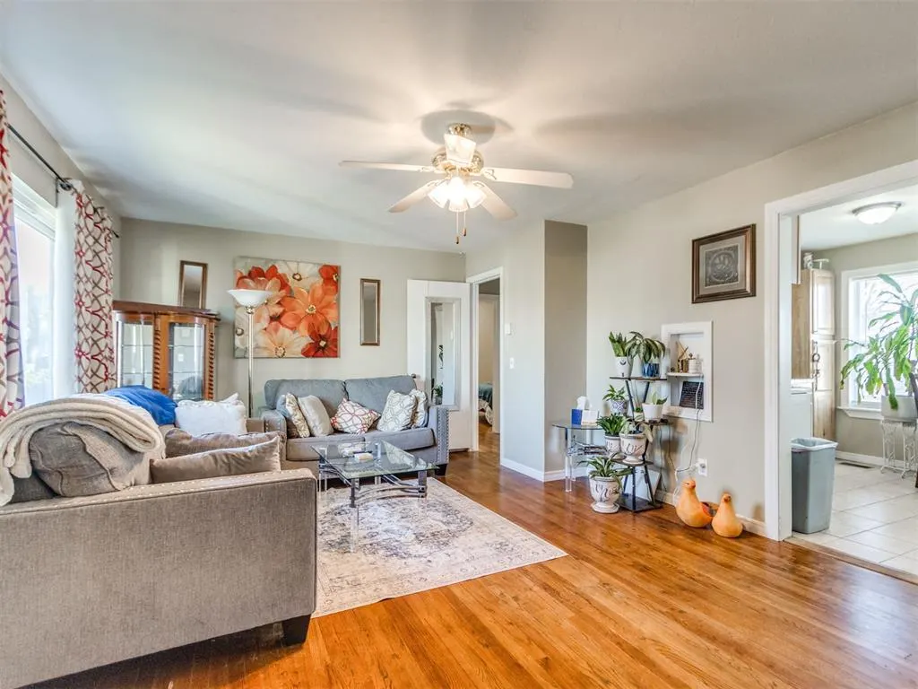 Photo 11 — 910 S 10th Street, Kingfisher, OK 73750