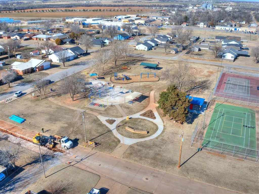 Photo 45 — 910 S 10th Street, Kingfisher, OK 73750