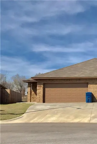 Sold home at 699 NE 20th Terrace