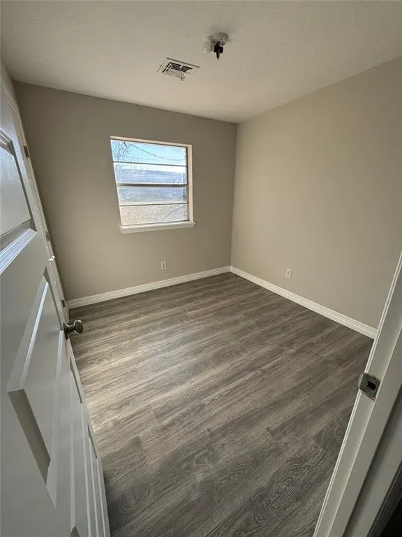 Photo 7 — 2504 SE 51st Street, Oklahoma City, OK 73129