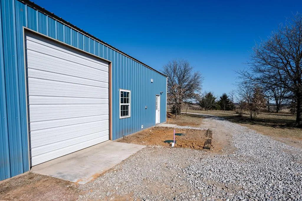 Photo 33 — 19601 N County Road 3160, Elmore City, OK 73433