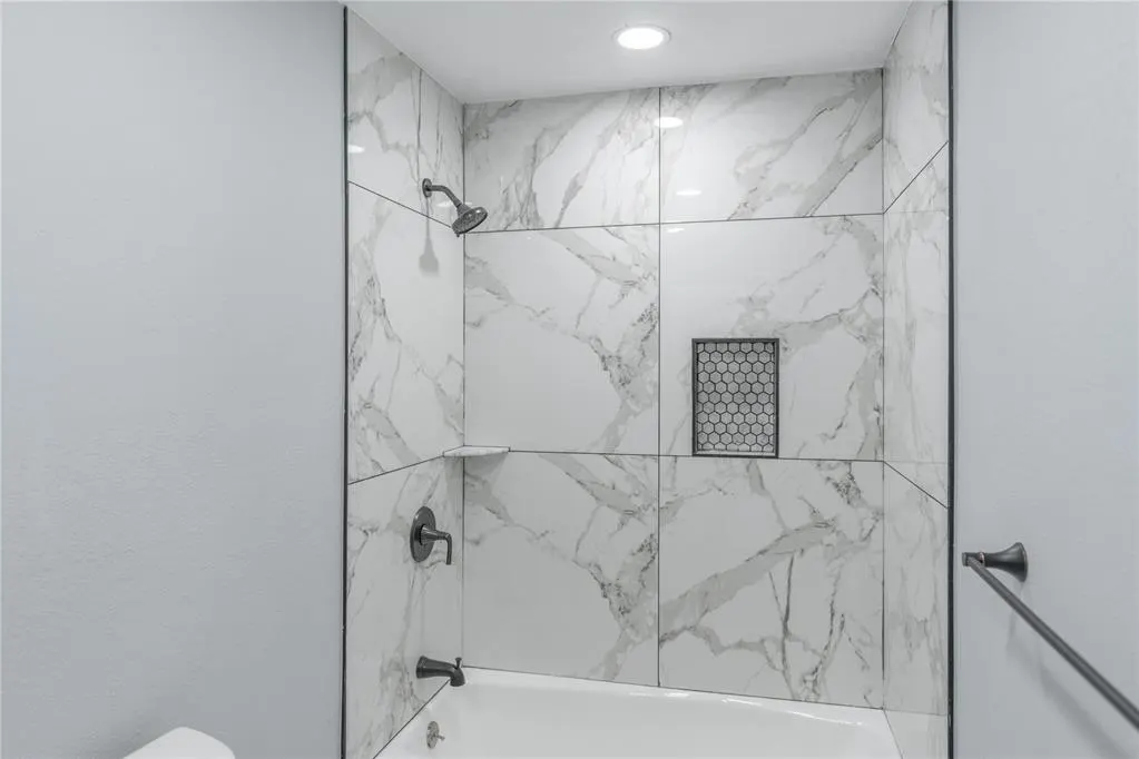 Photo 22 — 2104 Miramar Boulevard, Oklahoma City, OK 73111