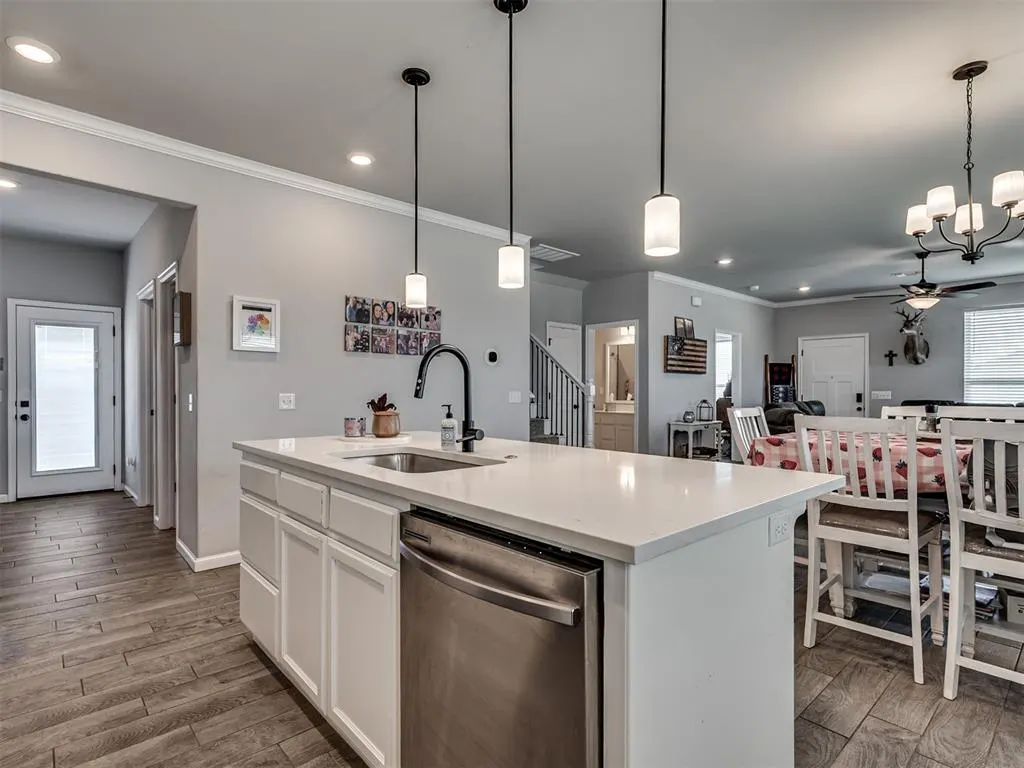Photo 7 — 1920 Bellatona Boulevard, Norman, OK 73071