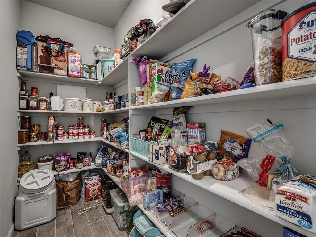 Photo 12 — 1920 Bellatona Boulevard, Norman, OK 73071