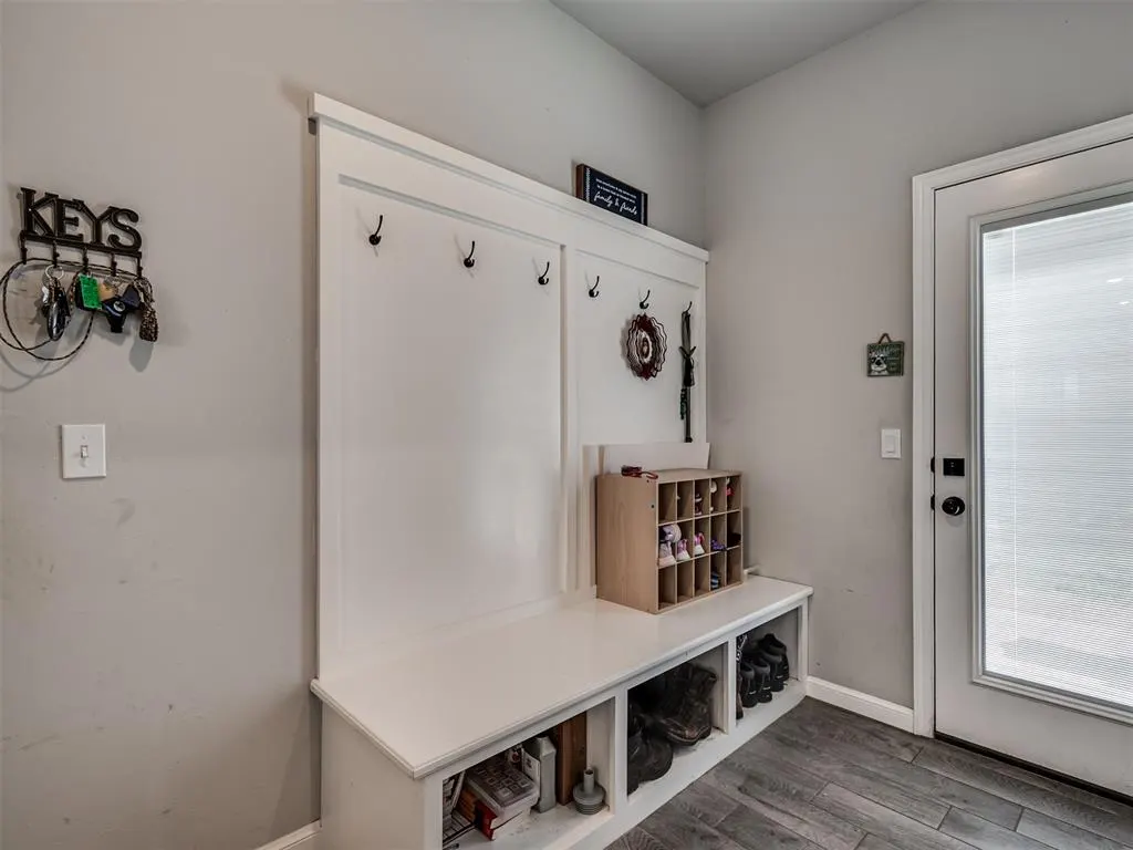Photo 16 — 1920 Bellatona Boulevard, Norman, OK 73071
